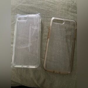 2 iPhone clear cases